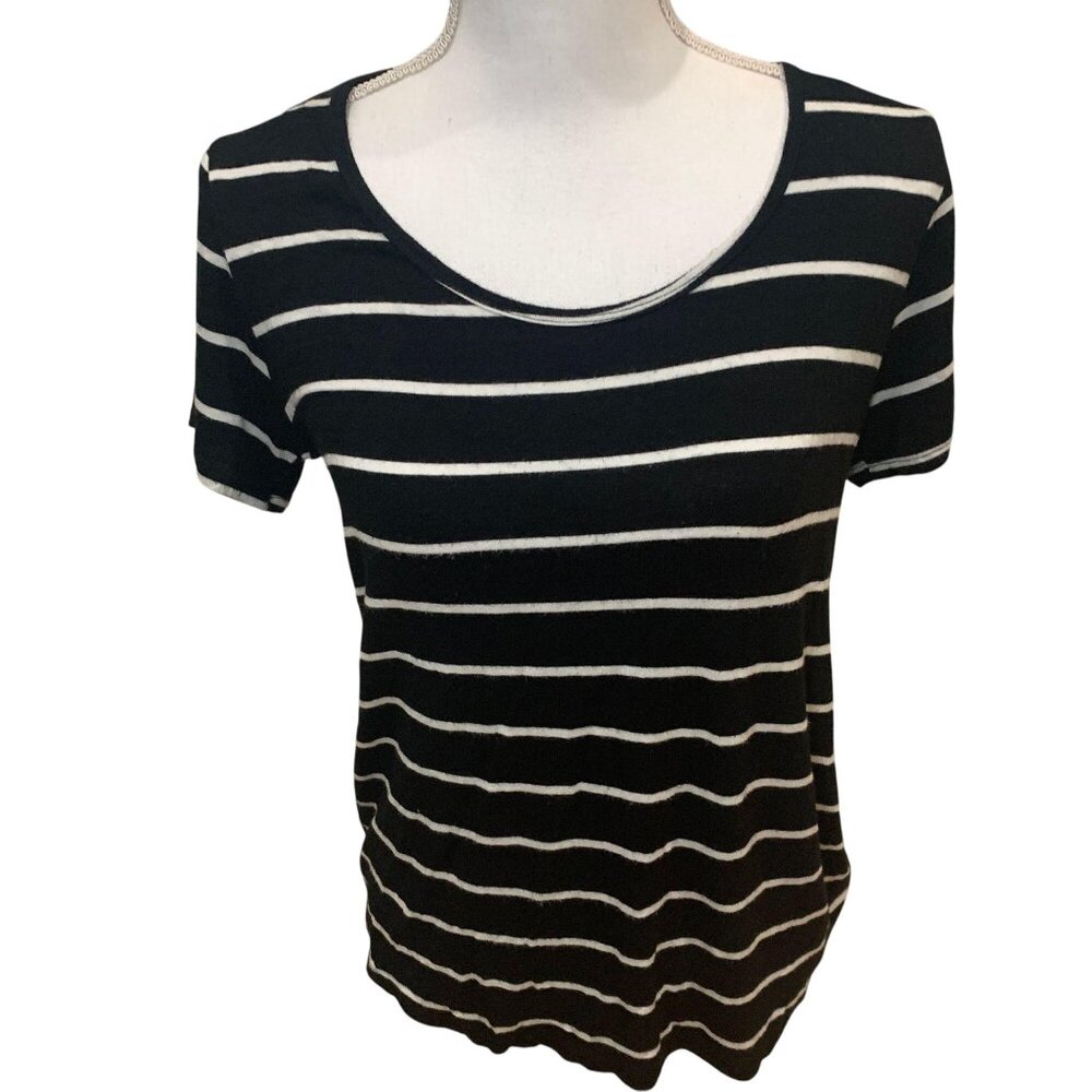 LuLaRoe Classic T Womens Black & White Striped Short Sleeve Top Size S